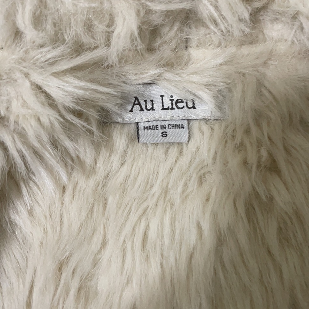 Shearling vest - Picture 4 of 5
